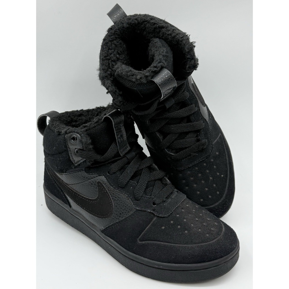Nike Kid's Unisex Court Borough Mid Sneaker 2.5Y Sherpa Lined Warm All Black